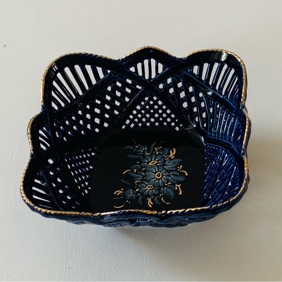 Vintage Arguing Cobalt Blue Woven Handmade Dish Romania - Picture 12 of 13